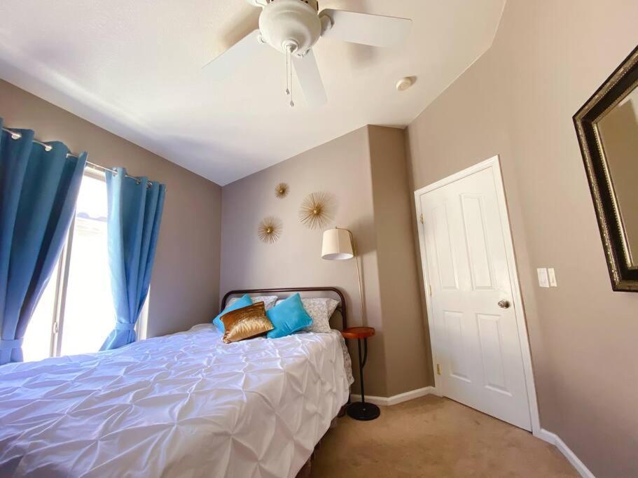 Amazing Heated Pool And Private Hot Tub 3br In Heart Of Lv Villa *