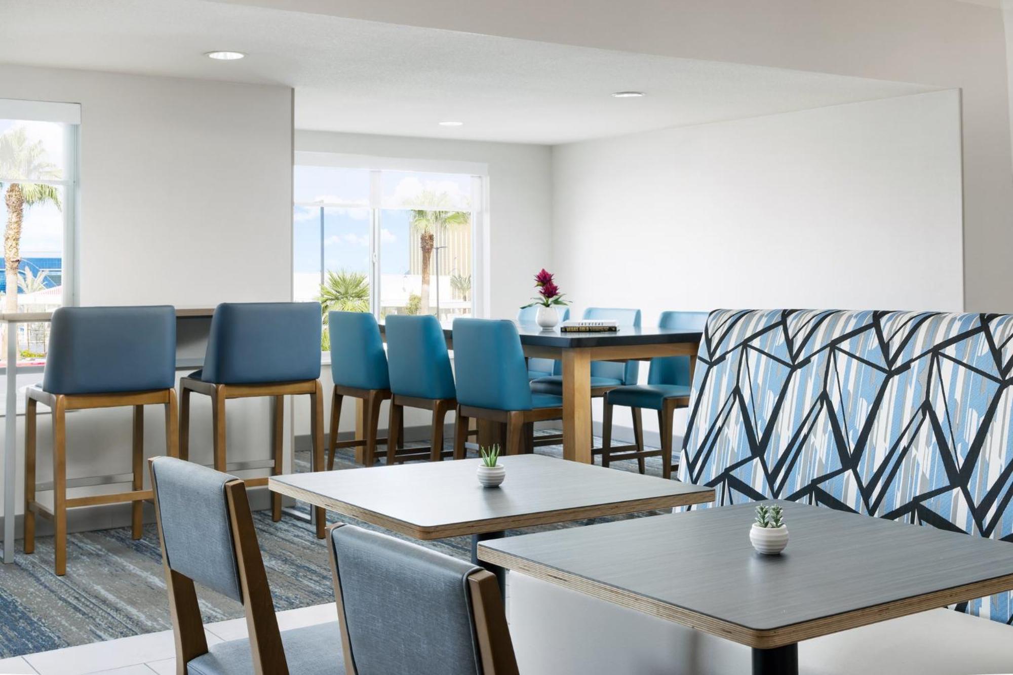 Hotel Express Vegas Stadium Area By Ihg Las Vegas