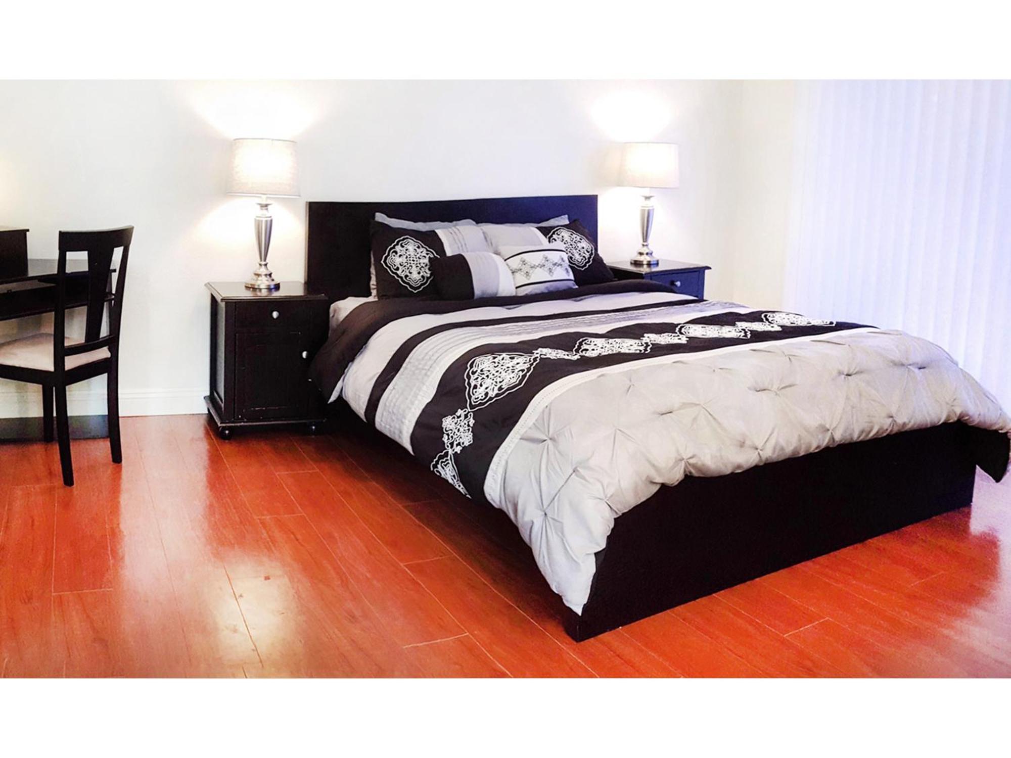 *panoramic Strip Views ~ Spacious, Gorgeous Home!* Holiday home Las Vegas