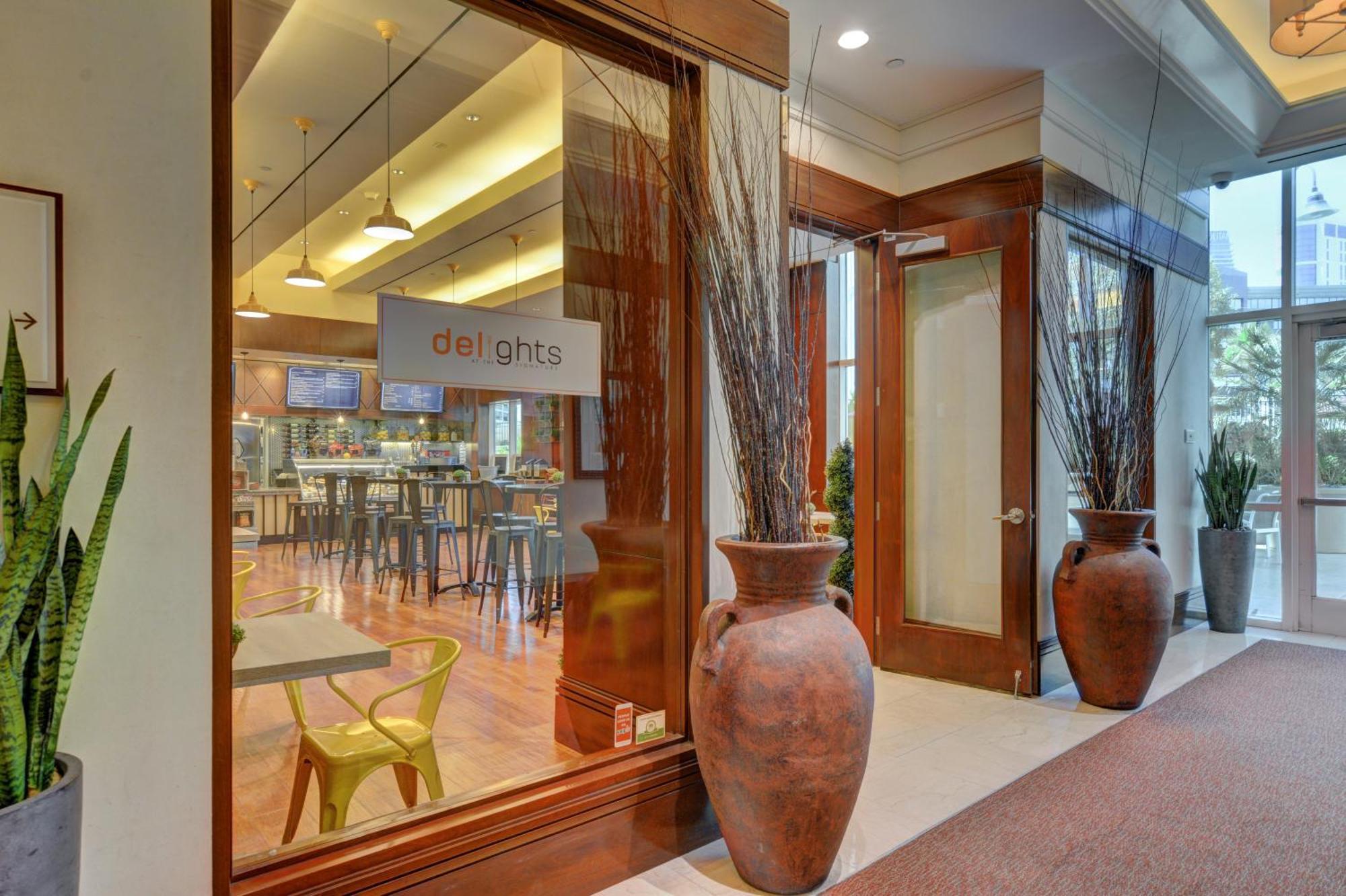 Luxe 1br 2bth Mgm Signature Balcony Las Vegas
