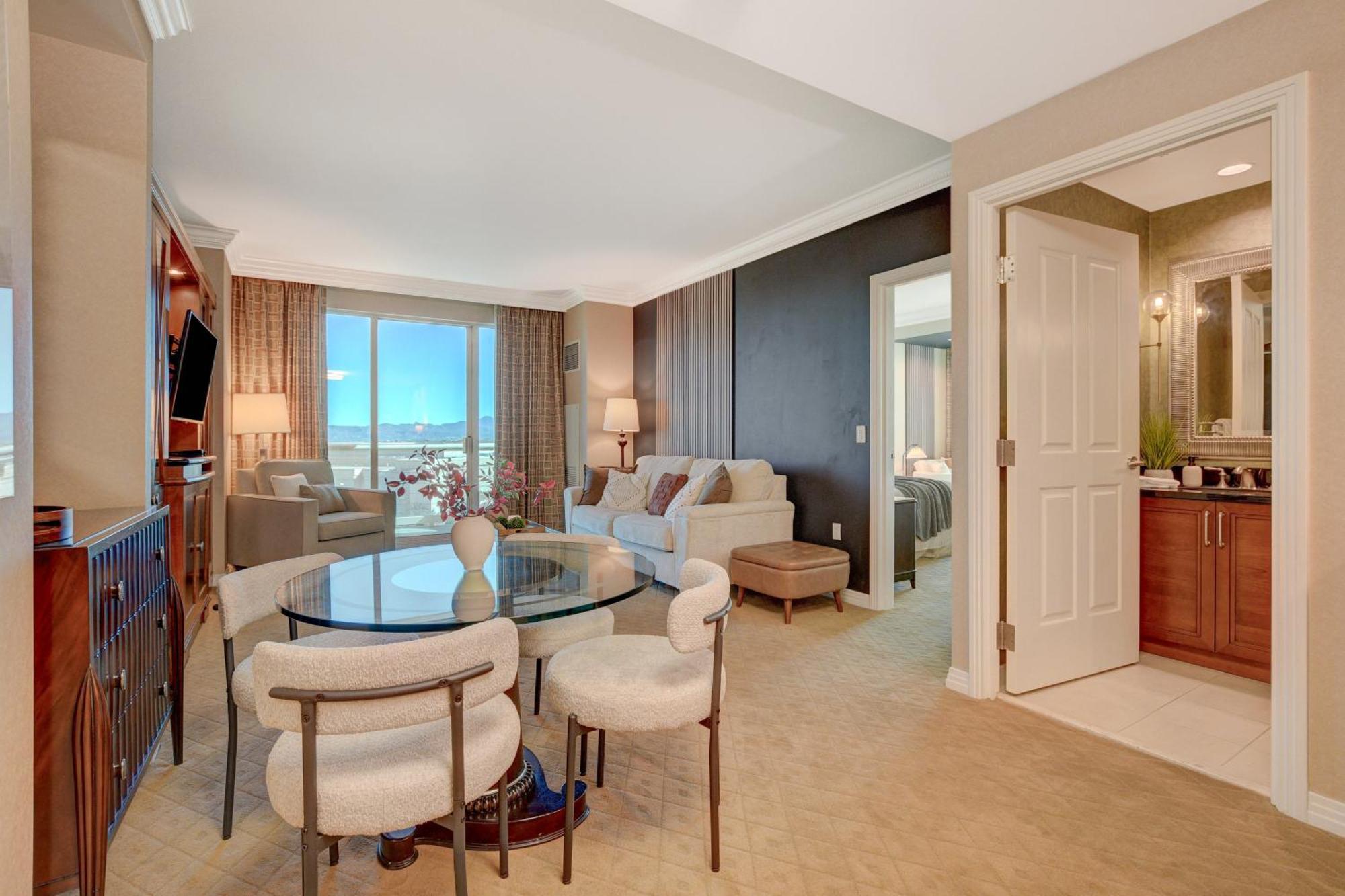 Luxe 1br 2bth Mgm Signature Balcony Aparthotel