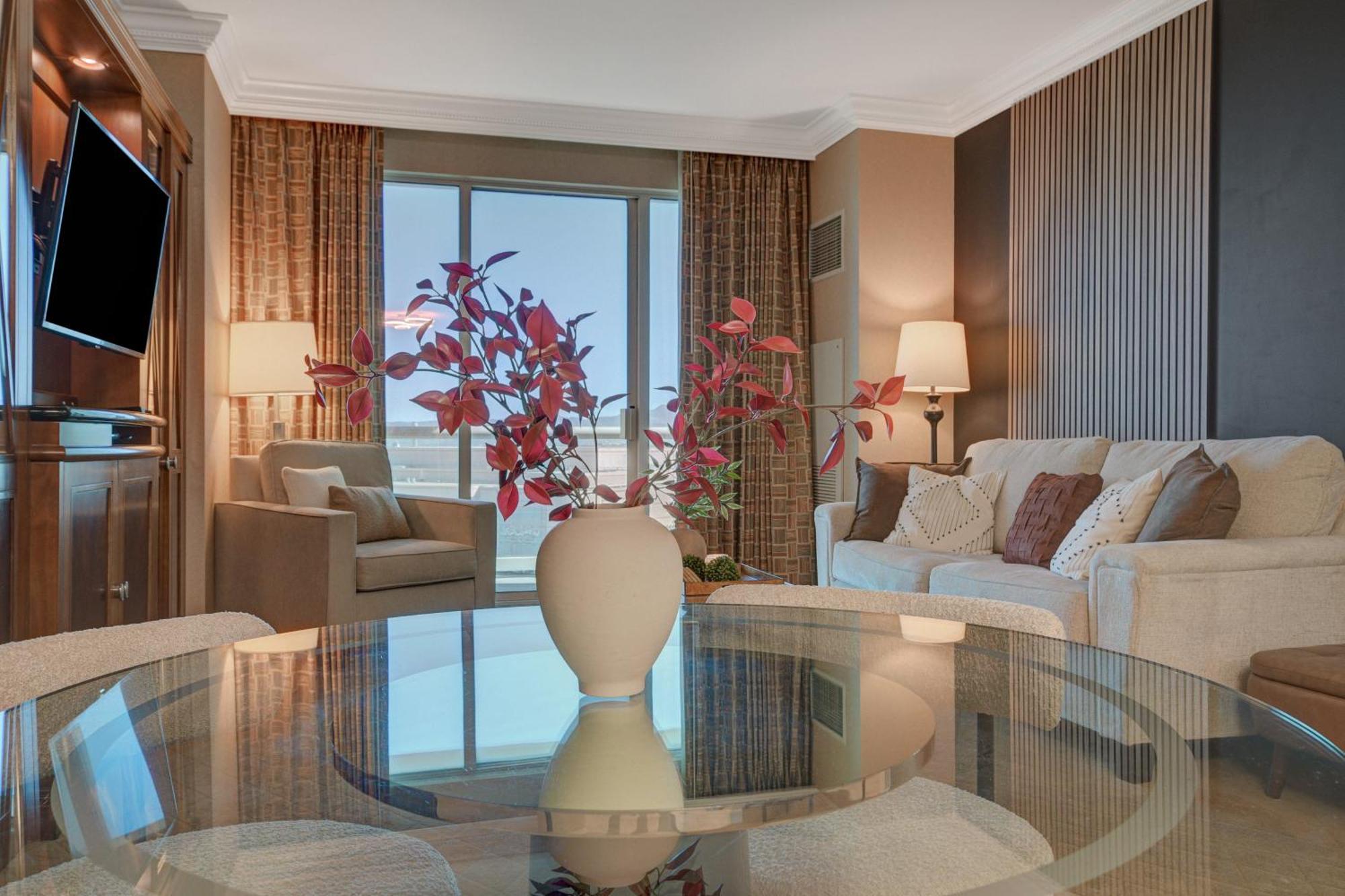 Luxe 1br 2bth Mgm Signature Balcony