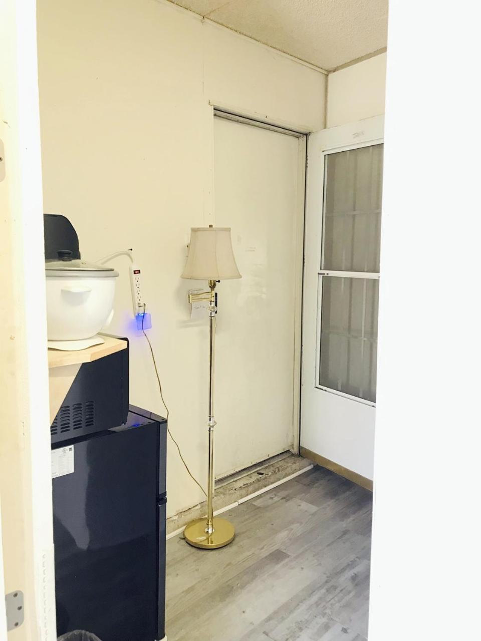 Independent Bedroom With Private Bathroom#2 Guest house *