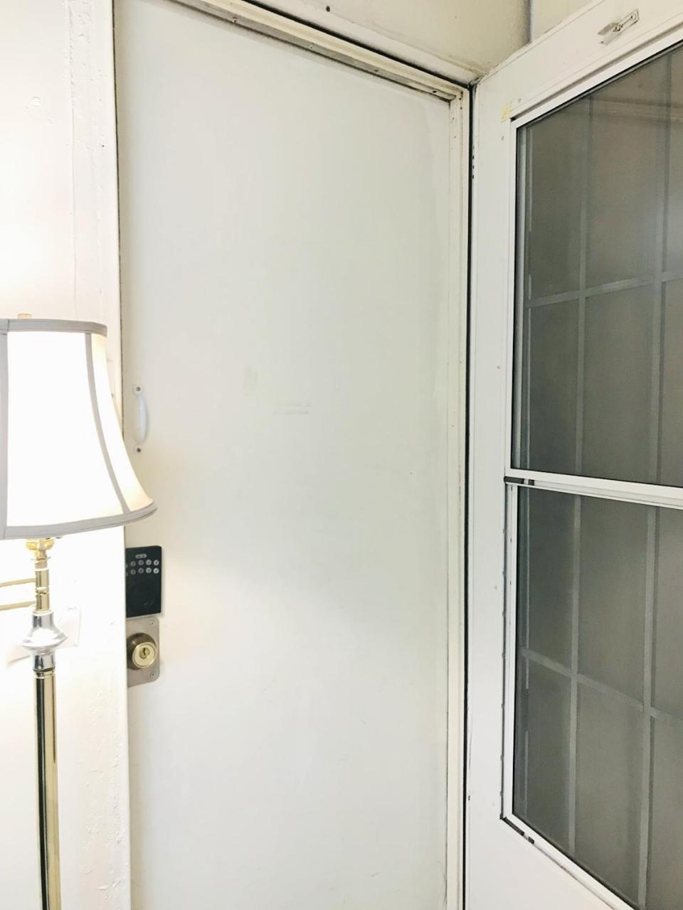Independent Bedroom With Private Bathroom#2 Guest house