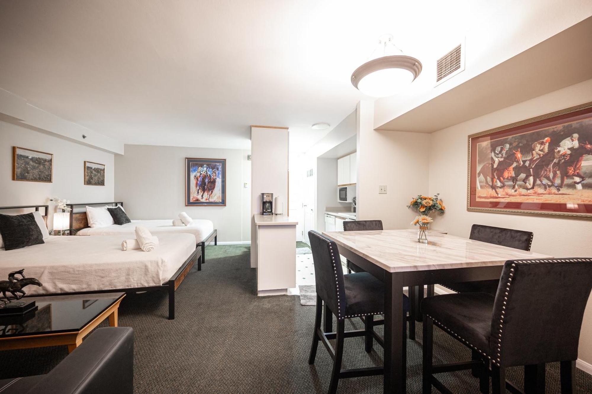 Penthouse On The Strip - 6 Comfy Beds!!! * Las Vegas