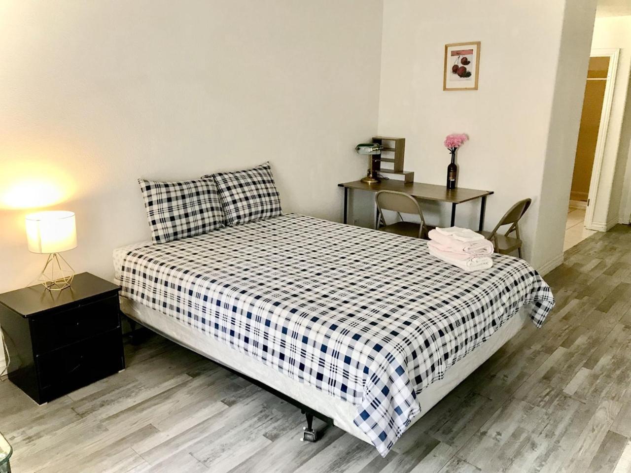 Homestay Super Bedroom With Private Bathroom 5 *