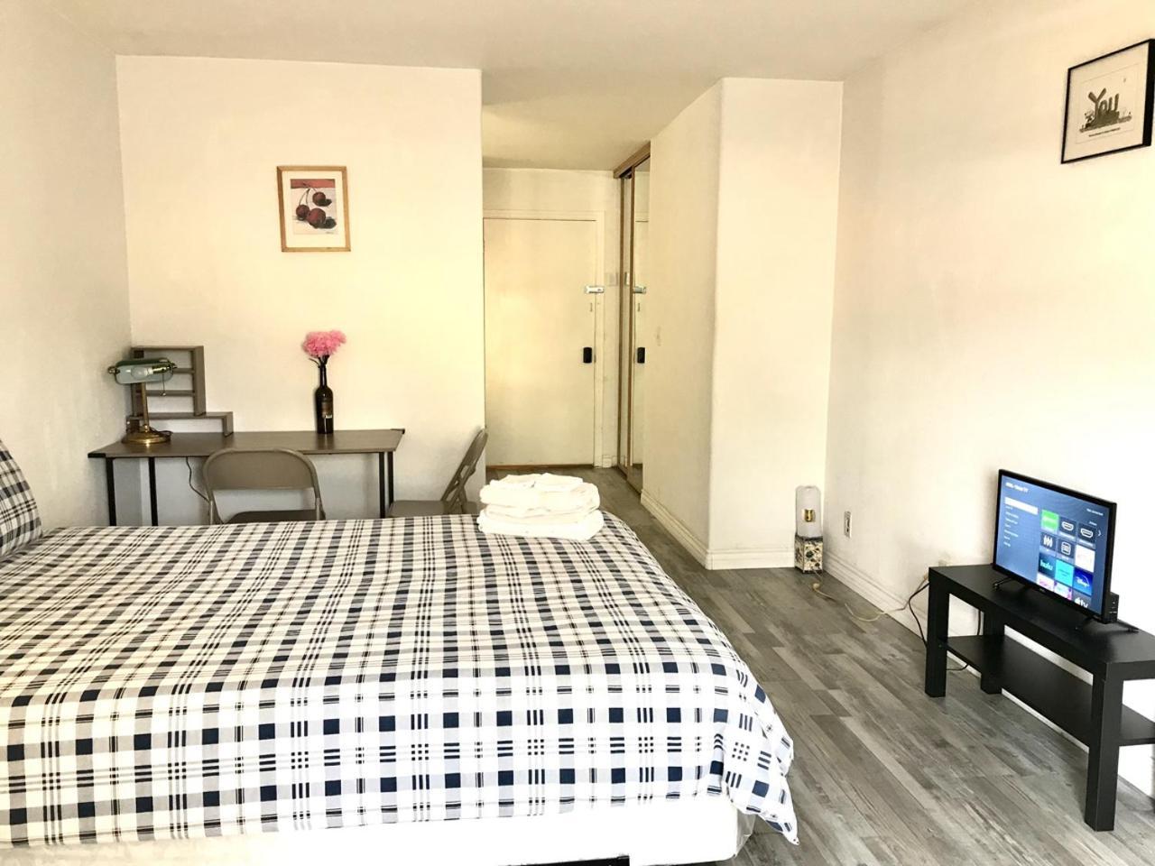 Super Bedroom With Private Bathroom 5 Las Vegas