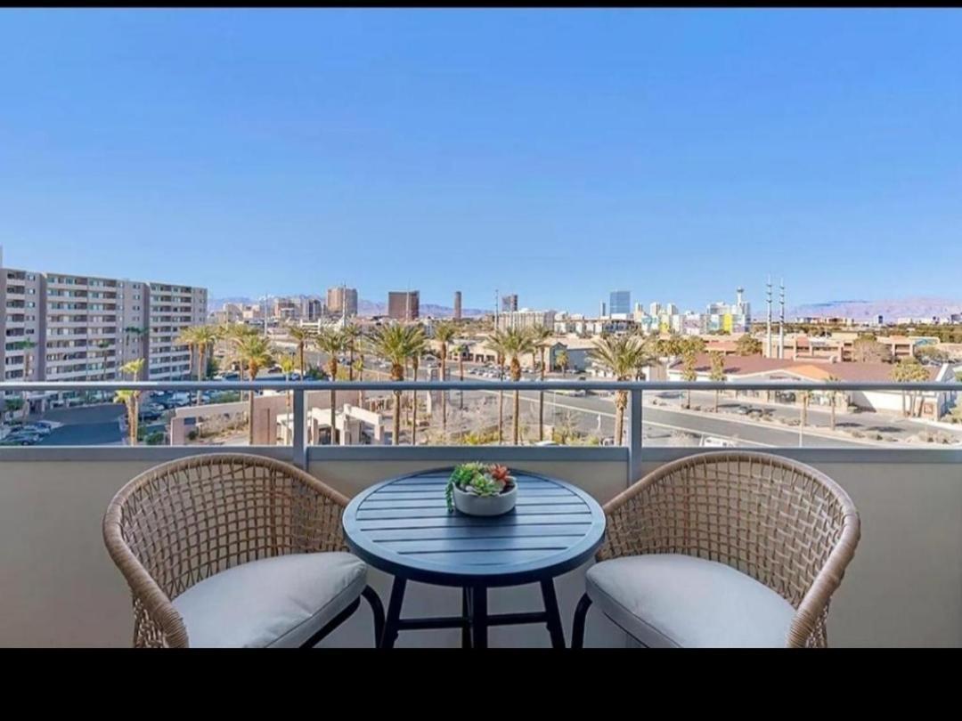 Holiday home Staycation Near Flamingo Road *