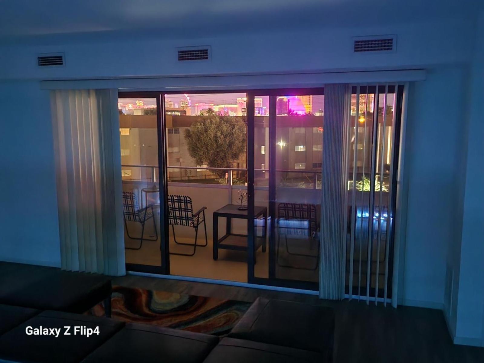 Staycation Near Flamingo Road * Las Vegas