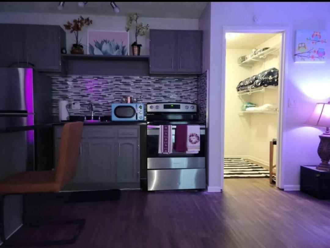 Holiday home Staycation Near Flamingo Road