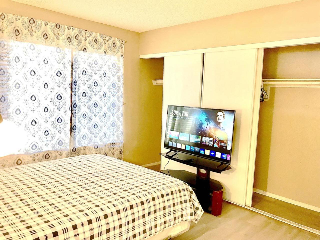 Independent Bedroom With Private Bathroom#2 * Las Vegas