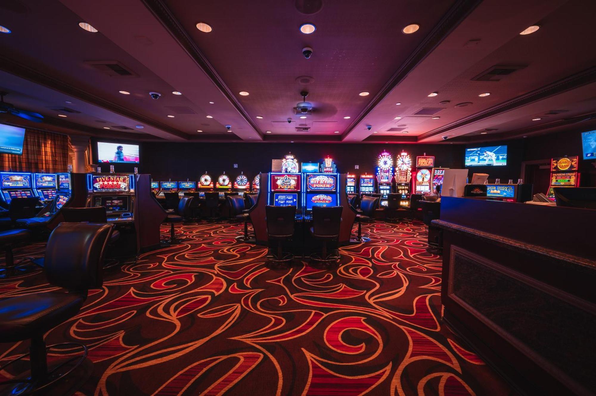 Sunset Station & Casino Hotel 4*