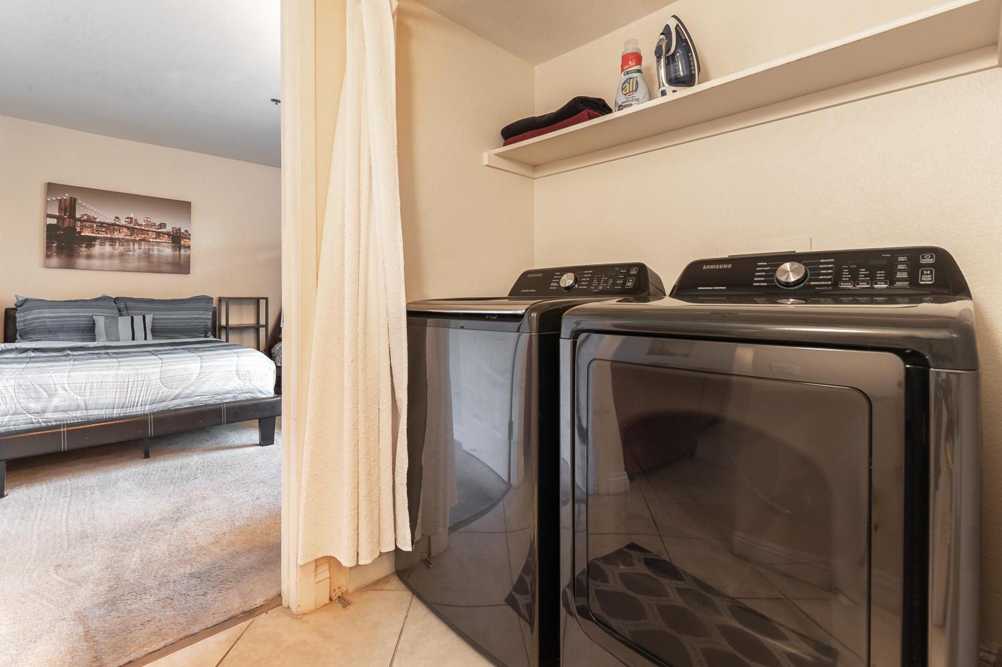 Stylish, Cozy 2br,2ba Near Rio, Vegas Luxury Apartment