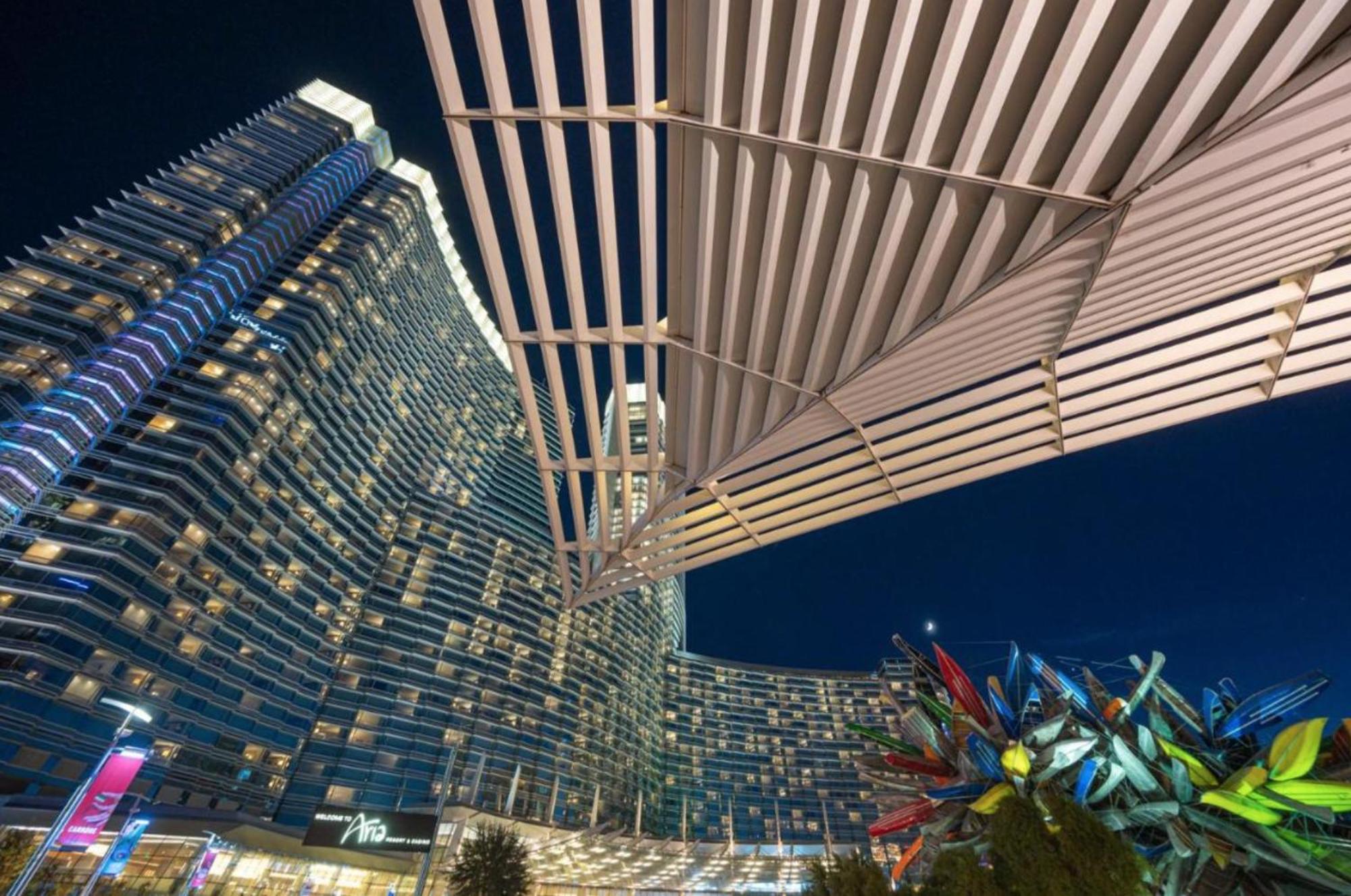 Vdara Premium * Free Valet Parking * Las Vegas