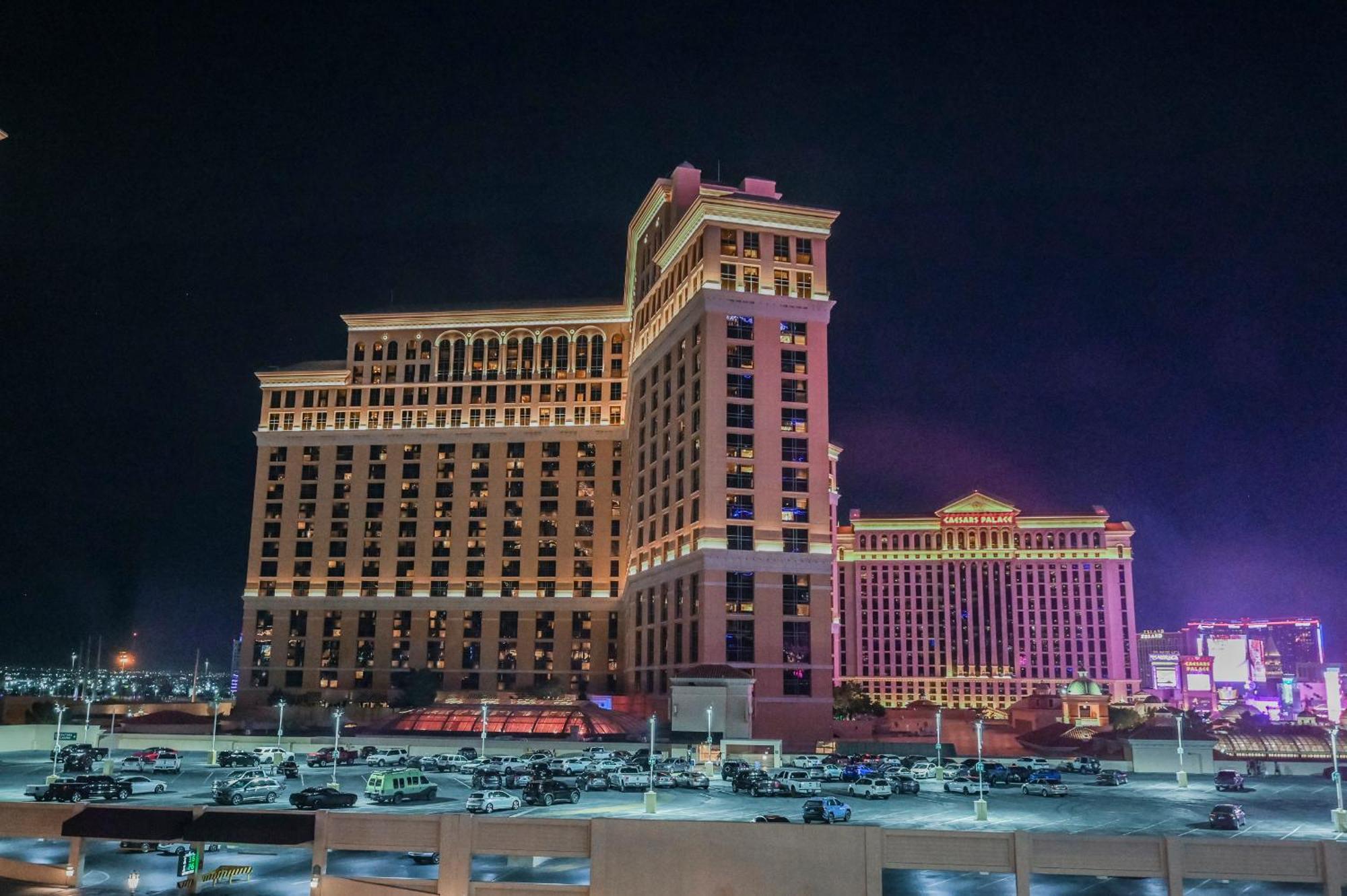 Aparthotel Stripviewsuites At Jockey Club Las Vegas