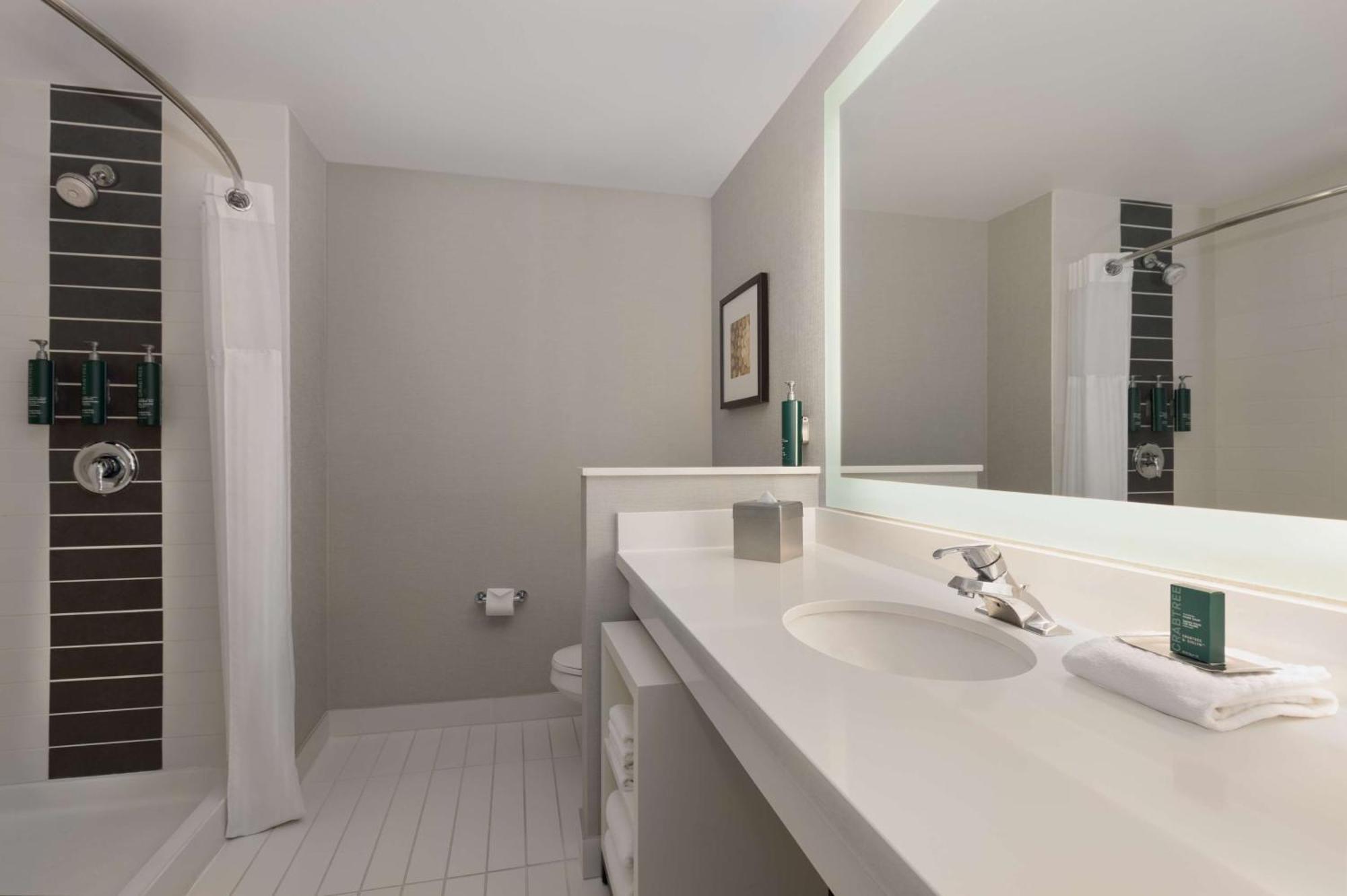 Doubletree By Hilton Vegas East Flamingo 4*