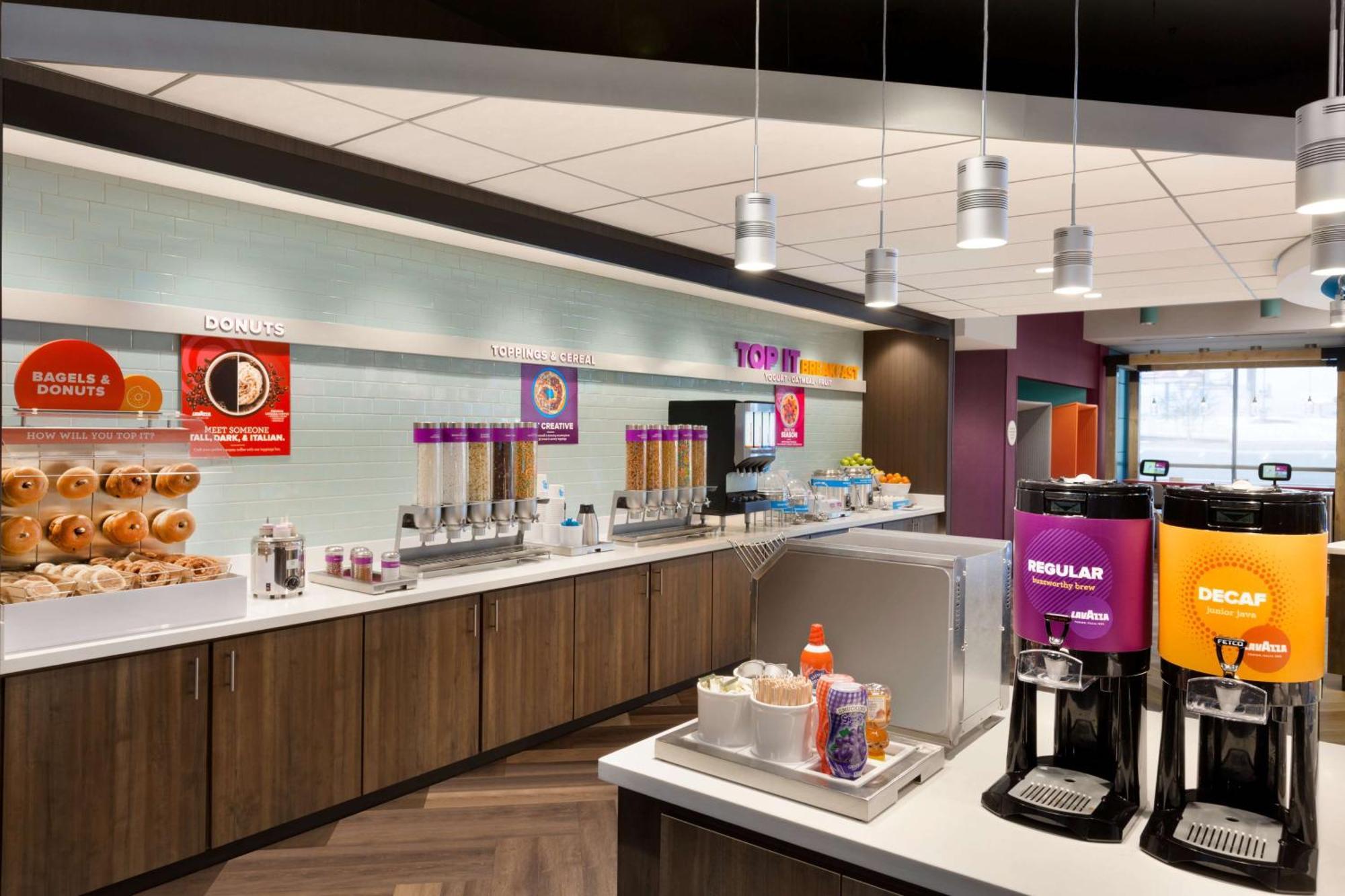 Tru By Hilton Vegas Airport Nv Hotel 3*