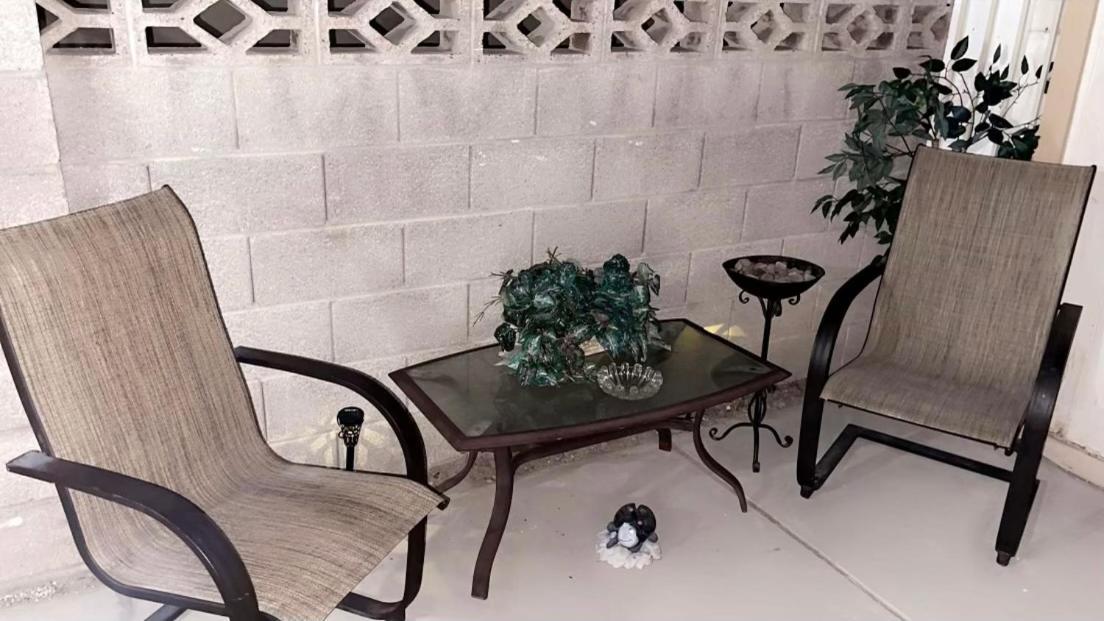 Cozy Studio…5 Min Away From Airport. “ Apartment *