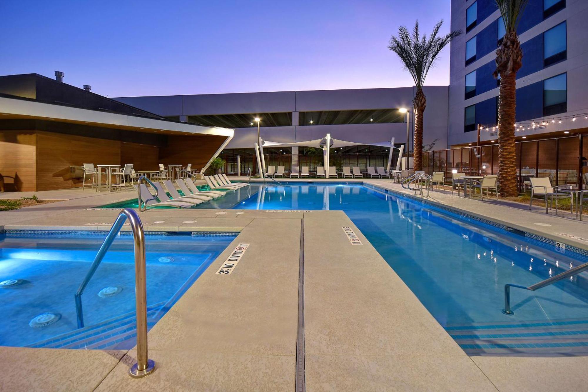 Home2 By Hilton Vegas Convention Center - No Fee Las Vegas