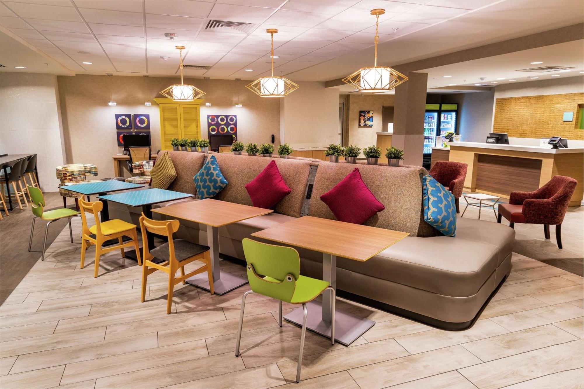 Home2 By Hilton Vegas Stadium District Hotel 3*