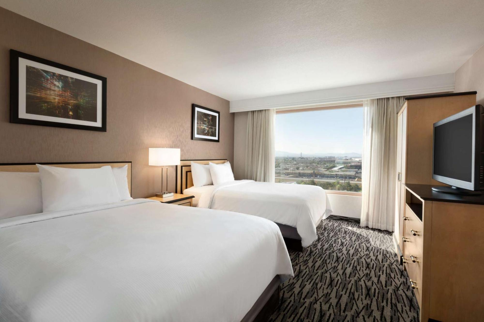 Hotel Embassy By Hilton Convention Center Vegas 4*