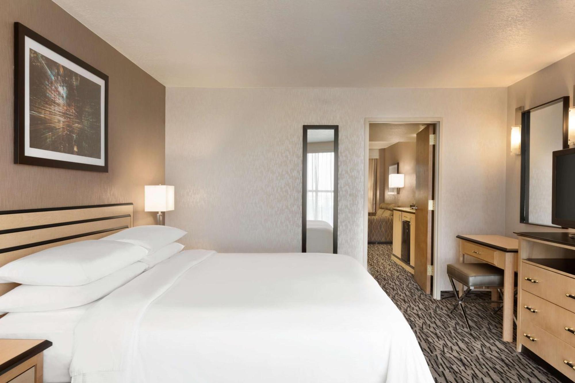 Hotel Embassy By Hilton Convention Center Vegas 4*