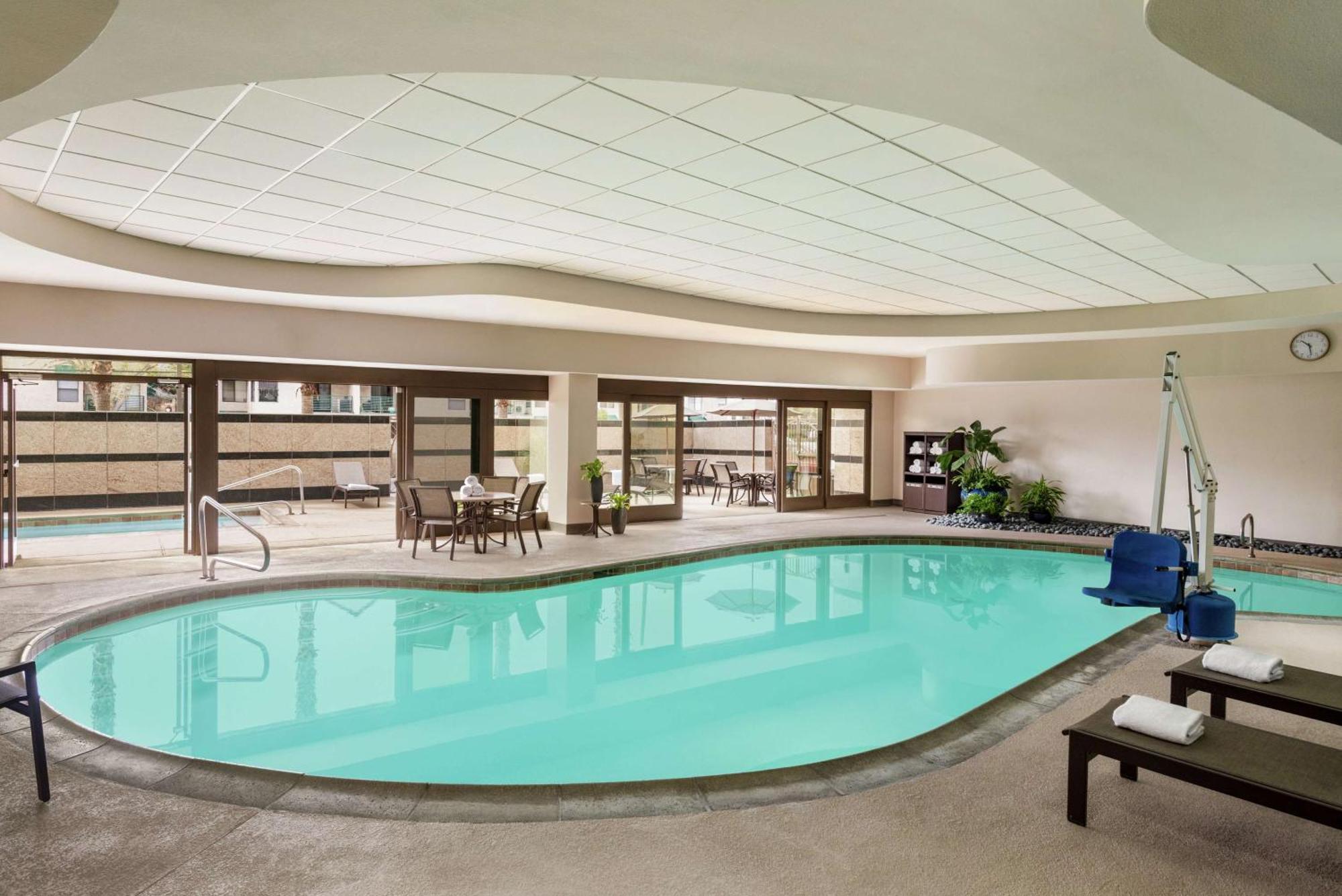 Hotel Embassy By Hilton Convention Center Vegas