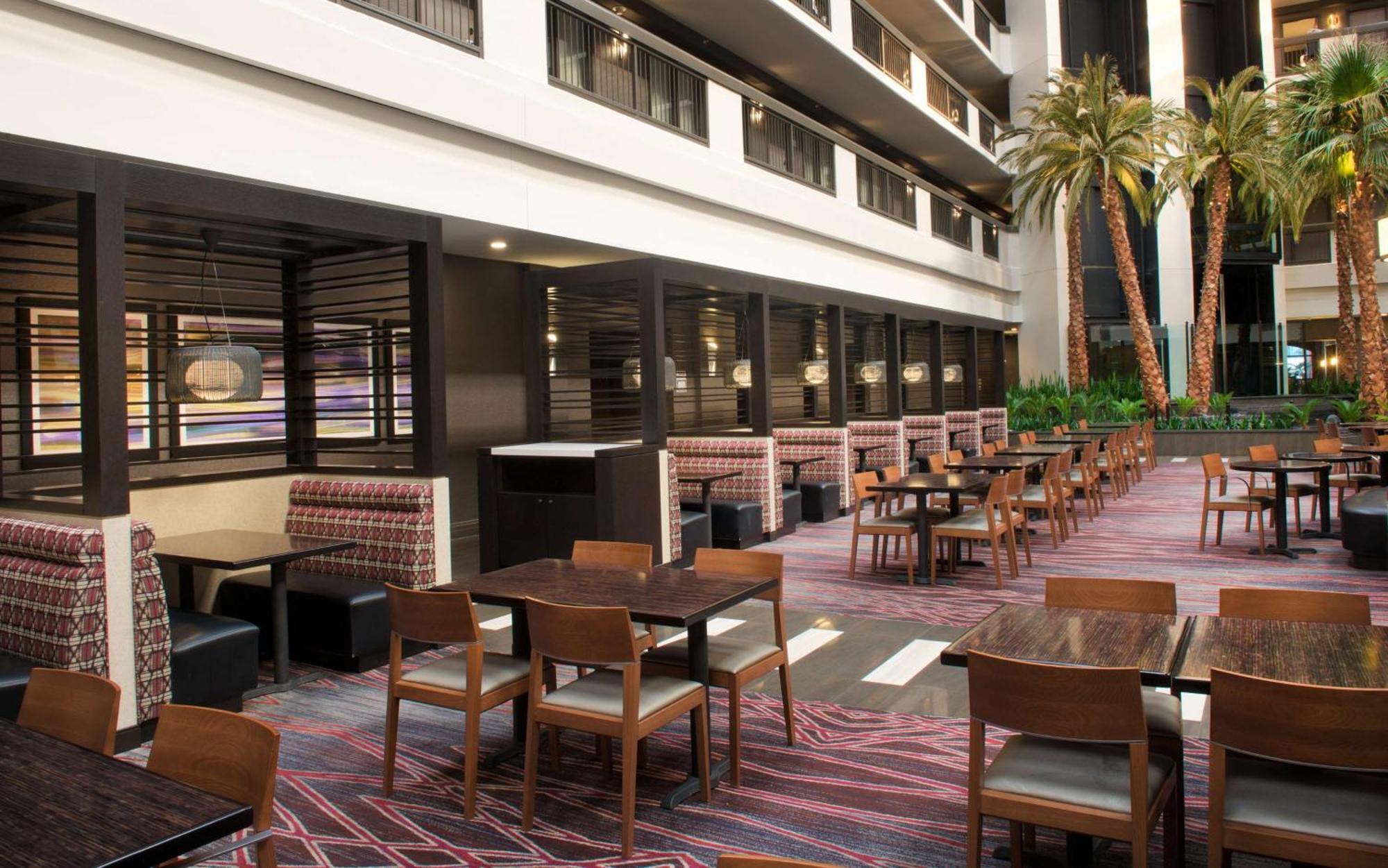 Hotel Embassy By Hilton Vegas