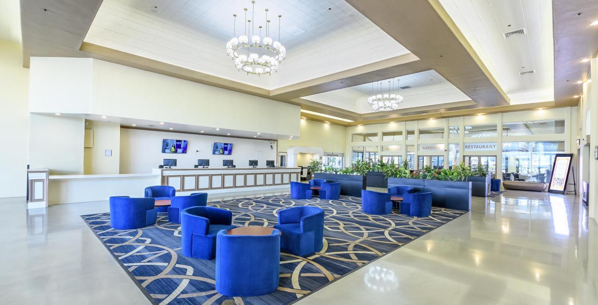 Hotel Alexis Park 3*
