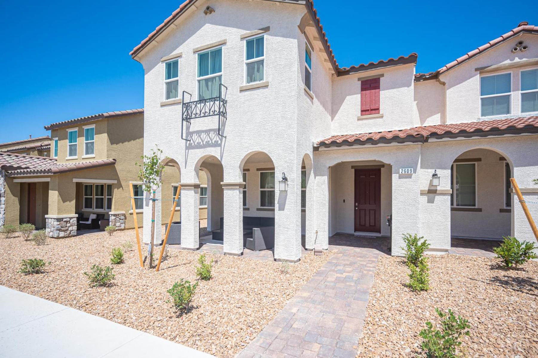 Beautiful Brand New 2 Bedroom Vegas Home! Fits 12 Or More,15-20 Minutes From Lv Strip Apartment Las Vegas