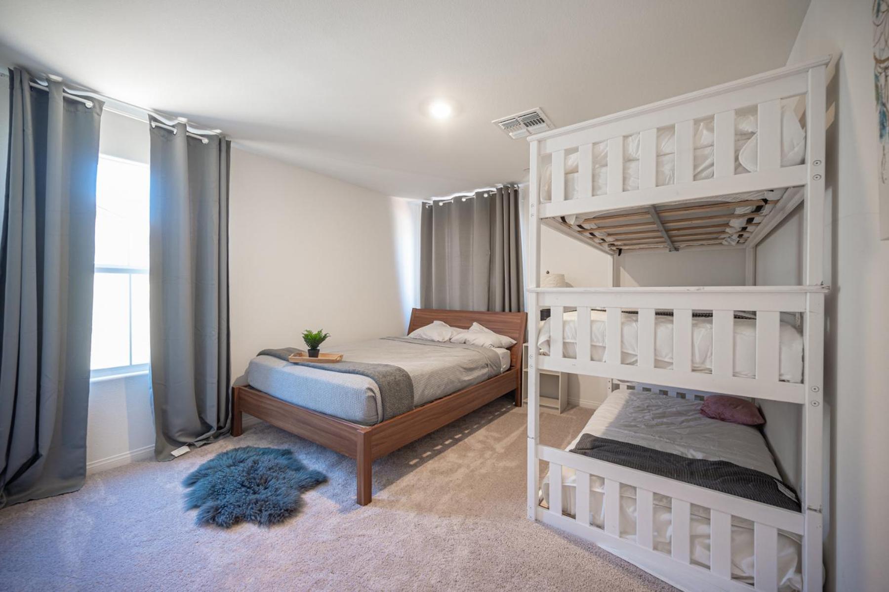 Beautiful Brand New 2 Bedroom Vegas Home! Fits 12 Or More,15-20 Minutes From Lv Strip Apartment