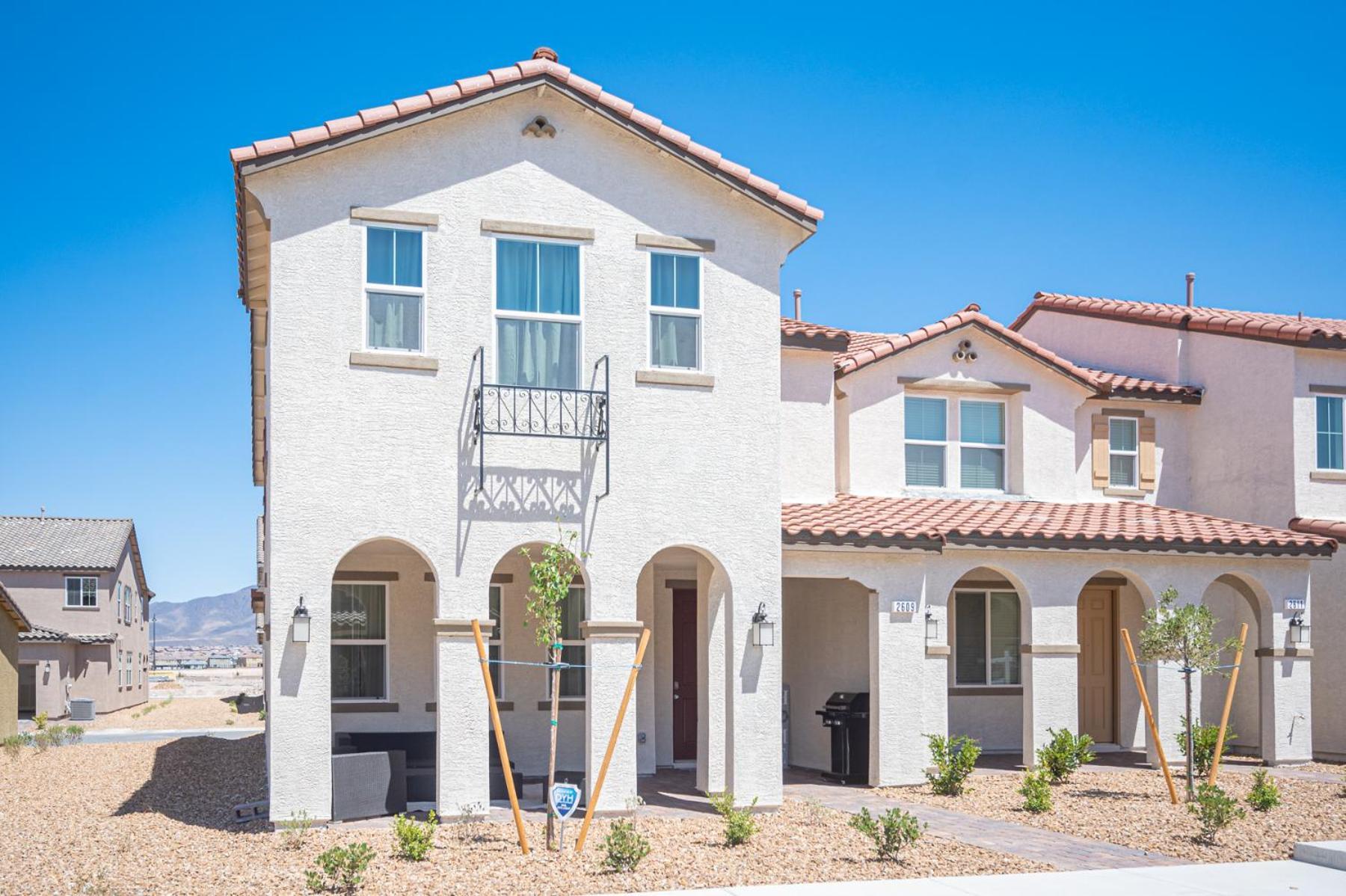 Apartment Beautiful Brand New 2 Bedroom Vegas Home! Fits 12 Or More,15-20 Minutes From Lv Strip Las Vegas