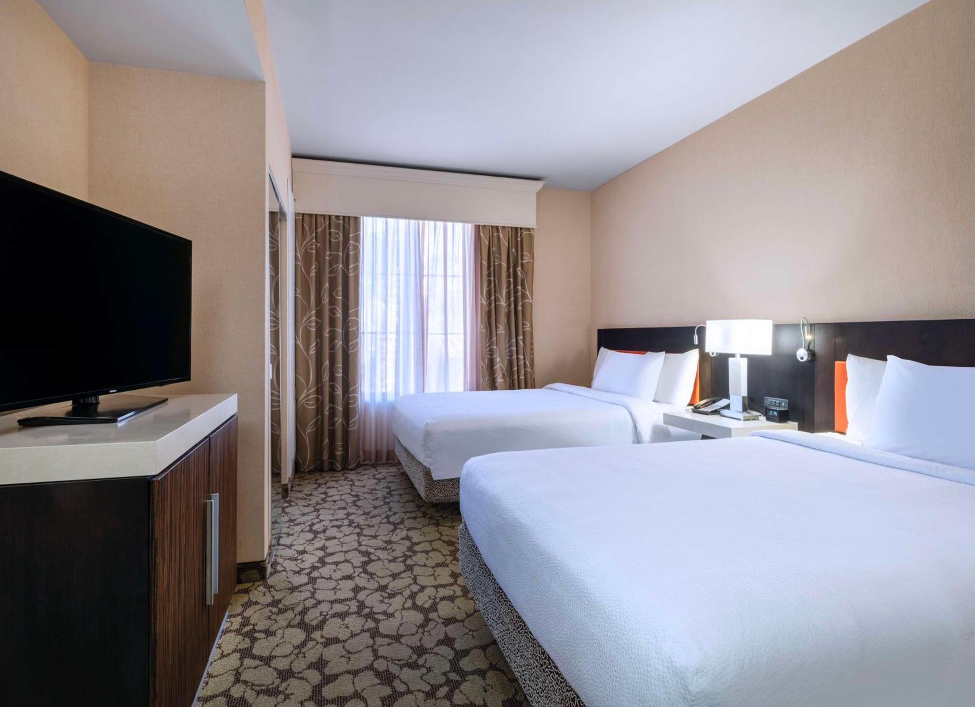 Hilton Garden Vegas Strip South 3*