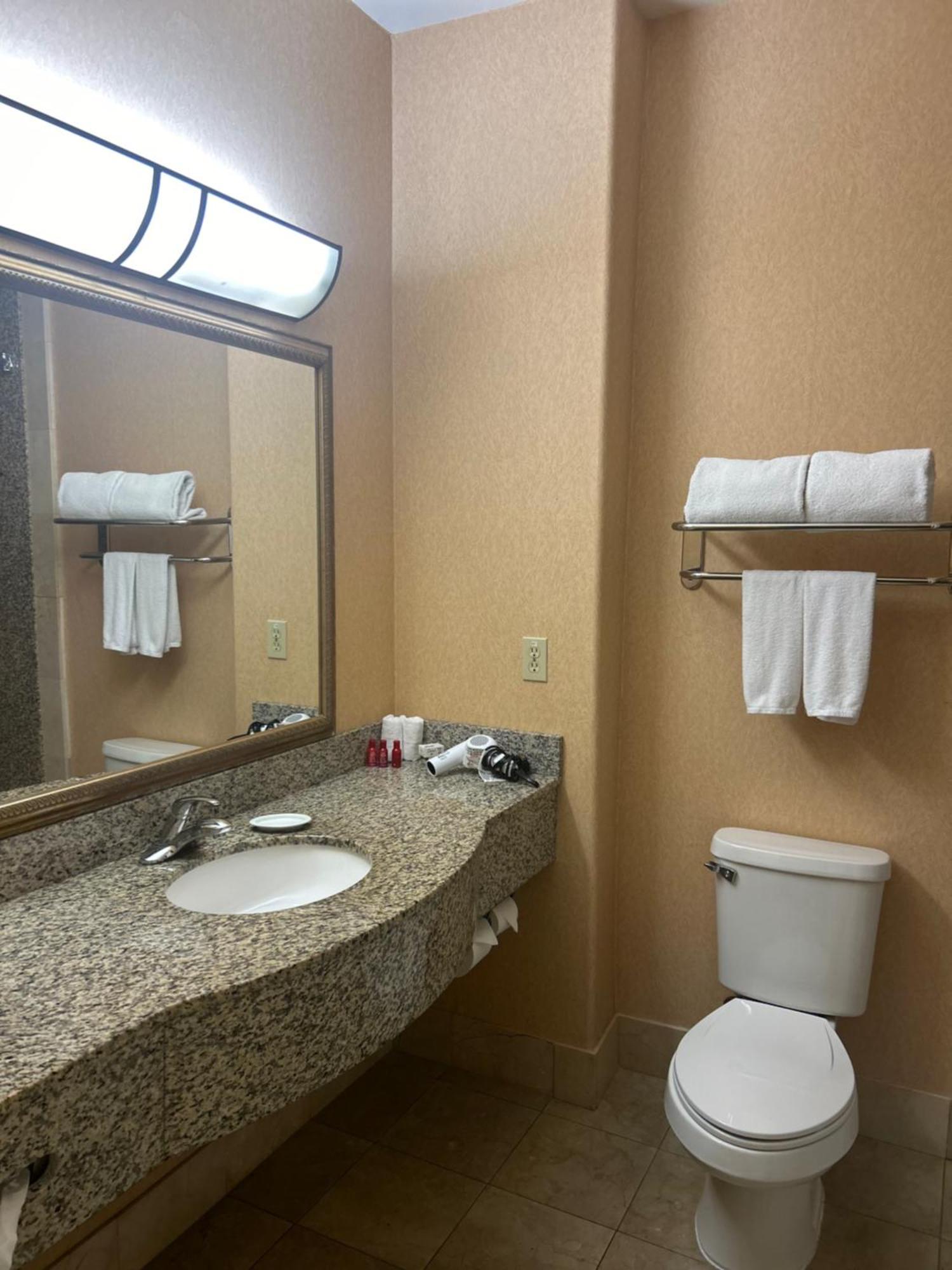 Hotel Express Vegas-nellis By Ihg