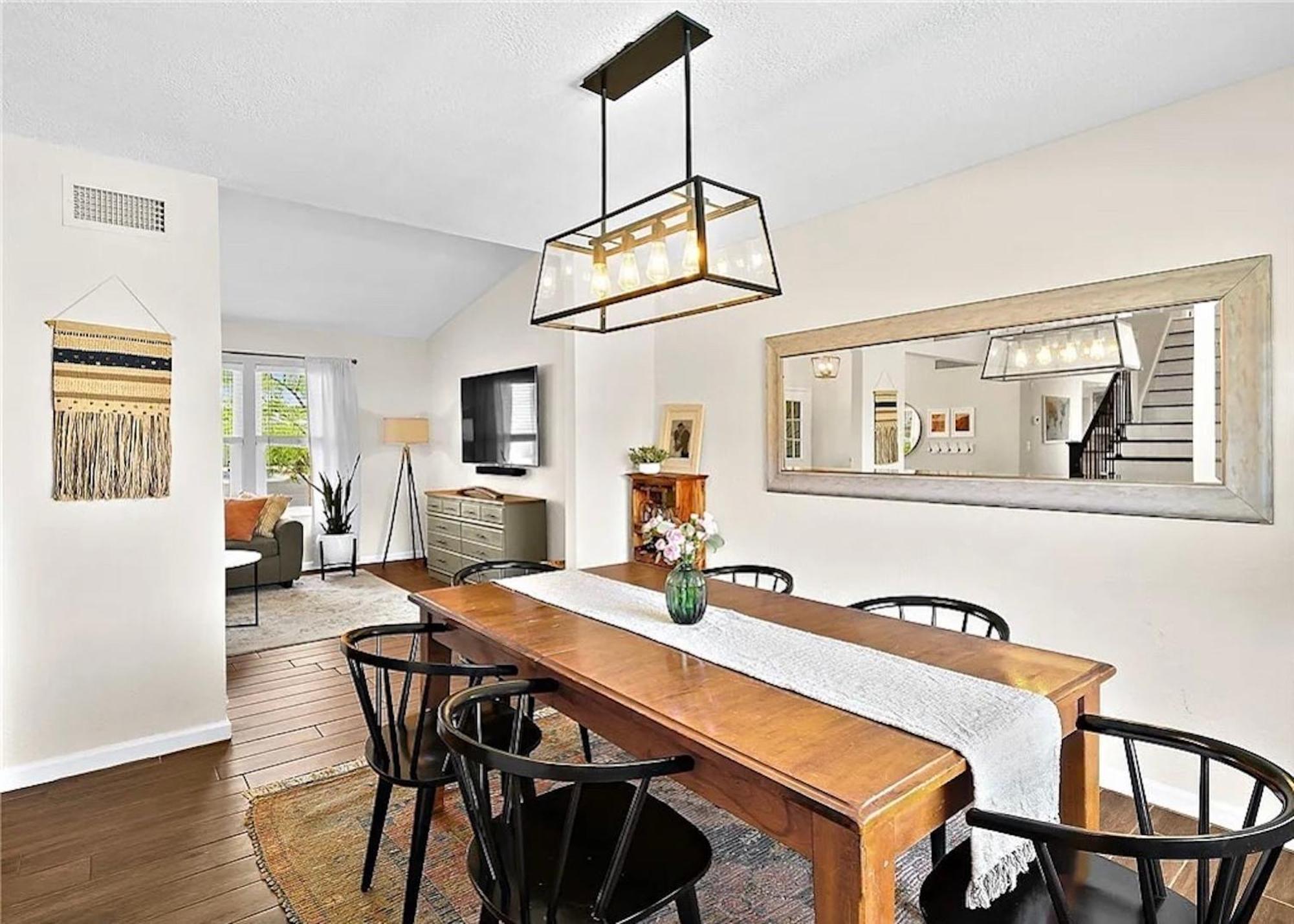 3br Desert Oasis: King Bd W/pool Ferienhaus *