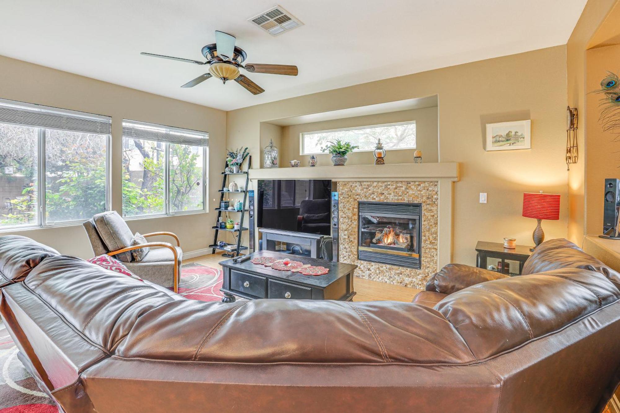 Holiday home Spacious Vegas 1 Mi To Durango Casino! Las Vegas