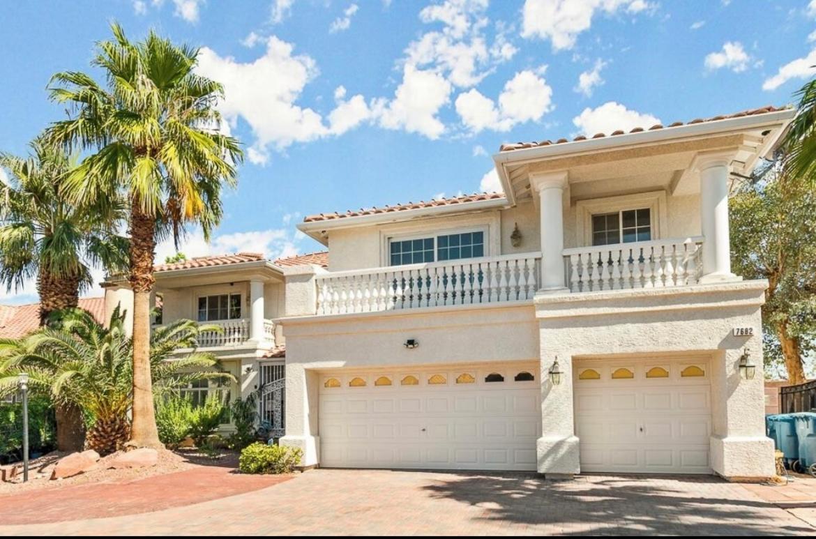 Villa Mansion That Has It
