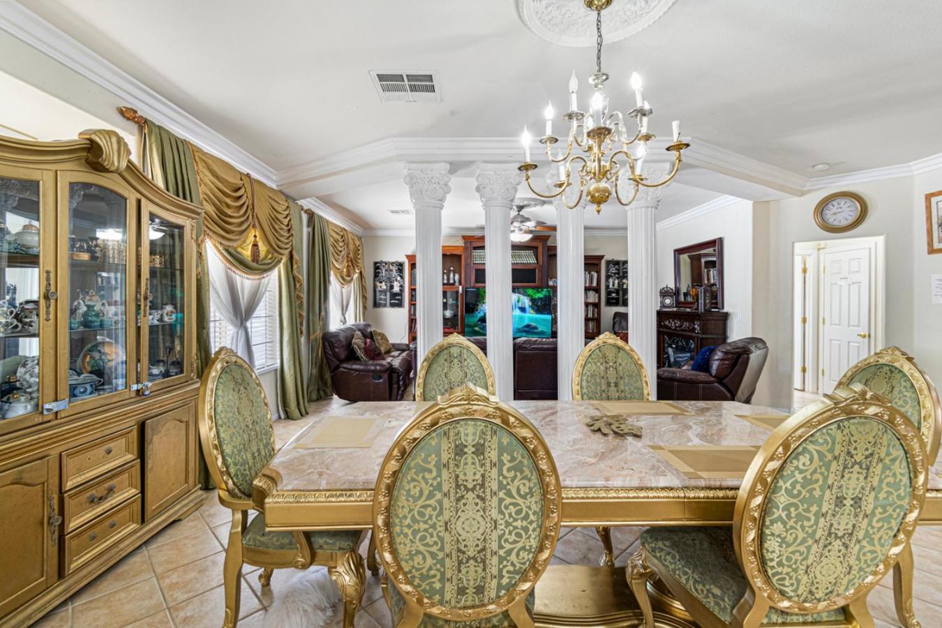 Mansion That Has It Villa