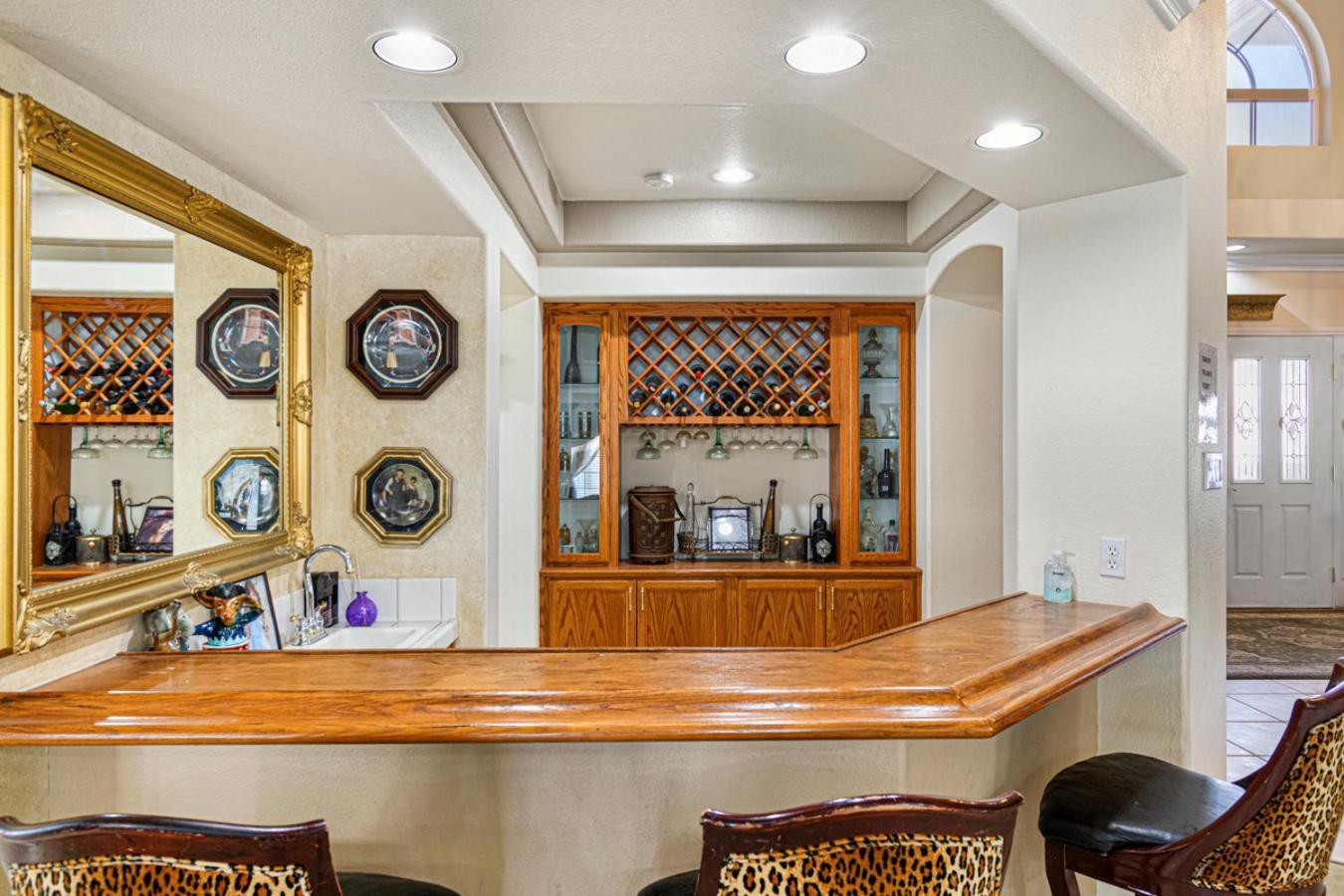 Mansion That Has It * Las Vegas