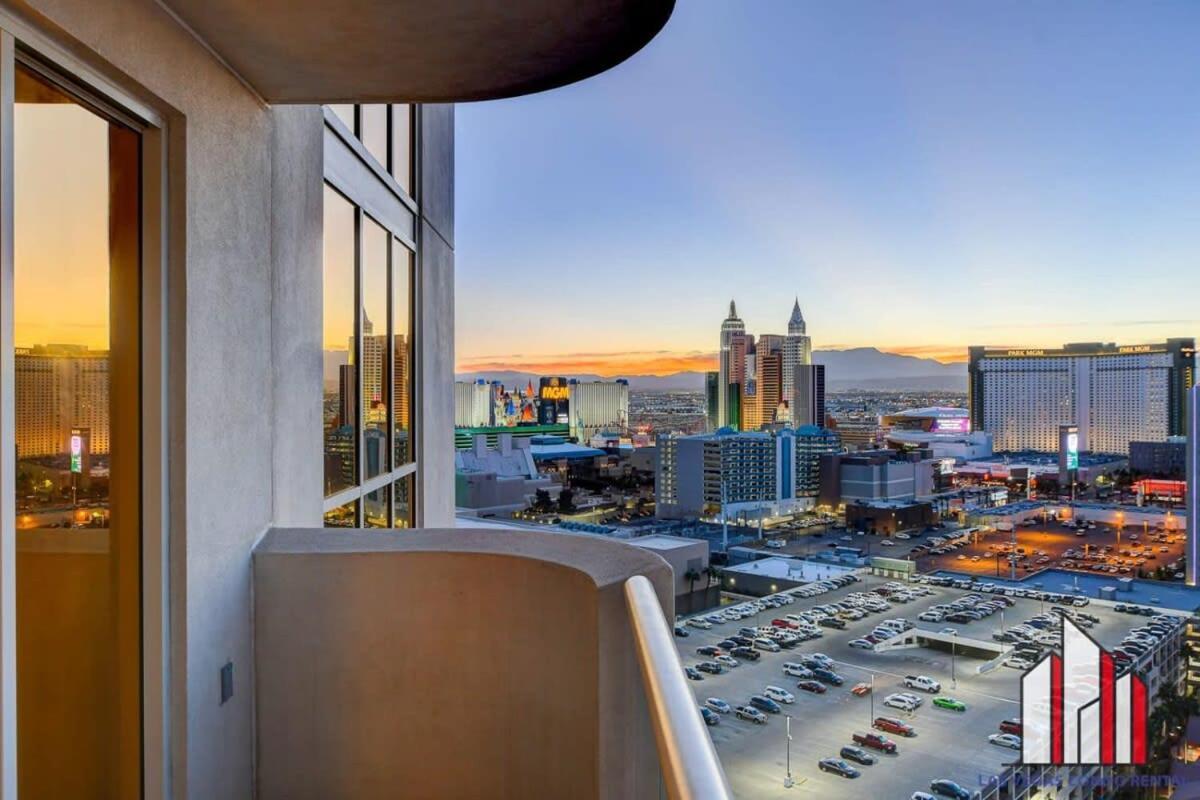 Mgm Signature-21-701 1br2ba F1 Strip View Balcony Holiday home