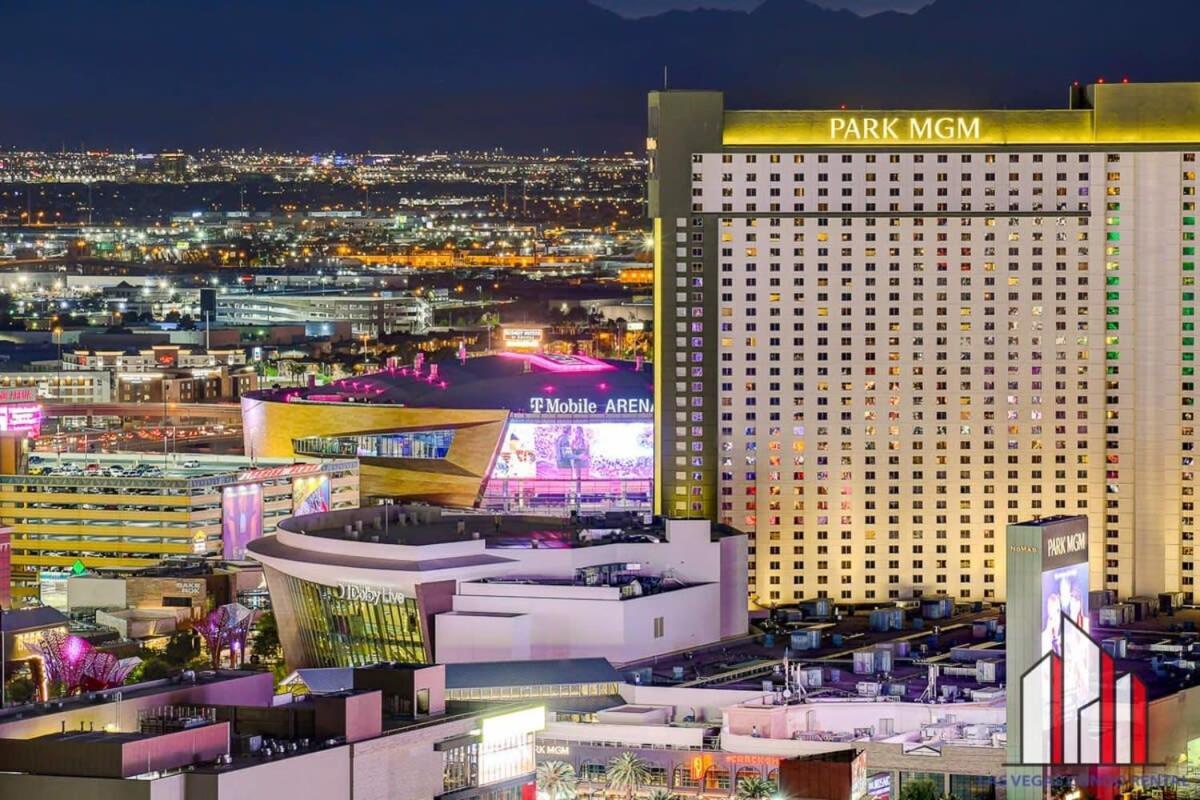 Mgm Signature-29-705 F1 Track & Strip View Balcony Las Vegas