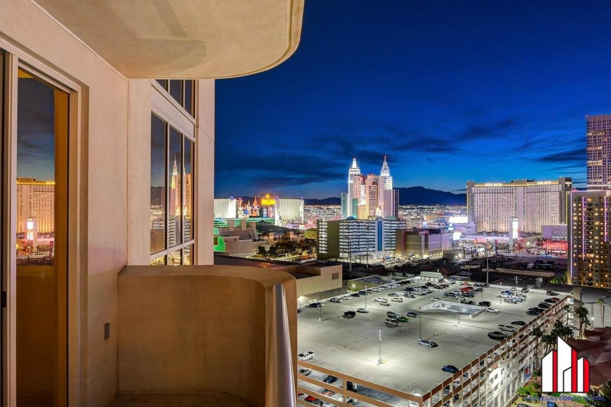 Mgm Signature-18-701 1br2ba Strip View Balcony Ferienhaus
