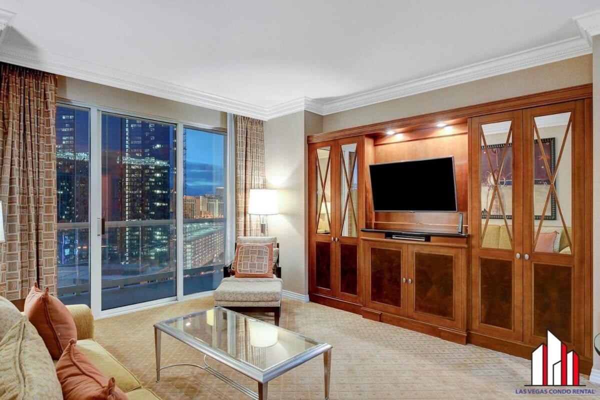 Holiday home Signature 2br3ba Balcony Combo Units 18-701 And 03 Las Vegas