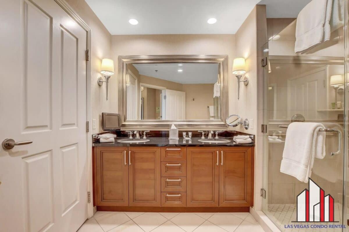 Holiday home Mgm Signature-15-611 Strip View Jacuzzi