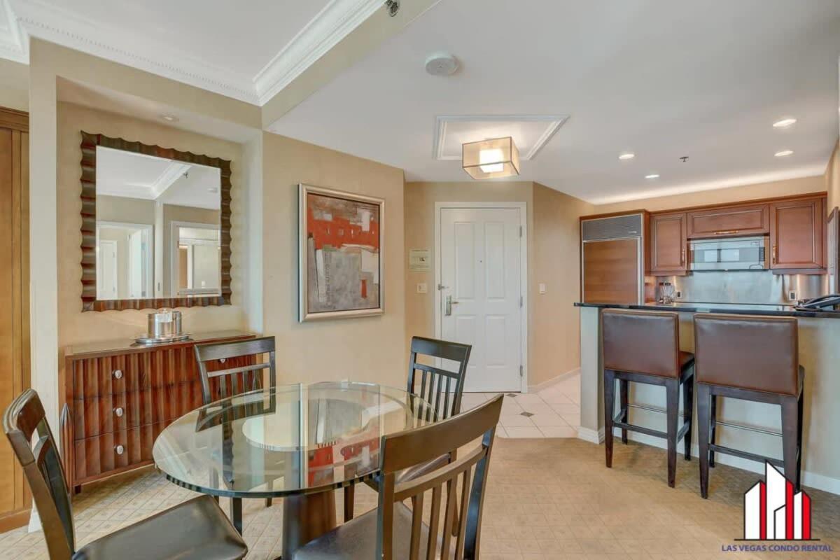 Holiday home Mgm Signature-20-608 1br 2ba Balcony Jacuzzi *