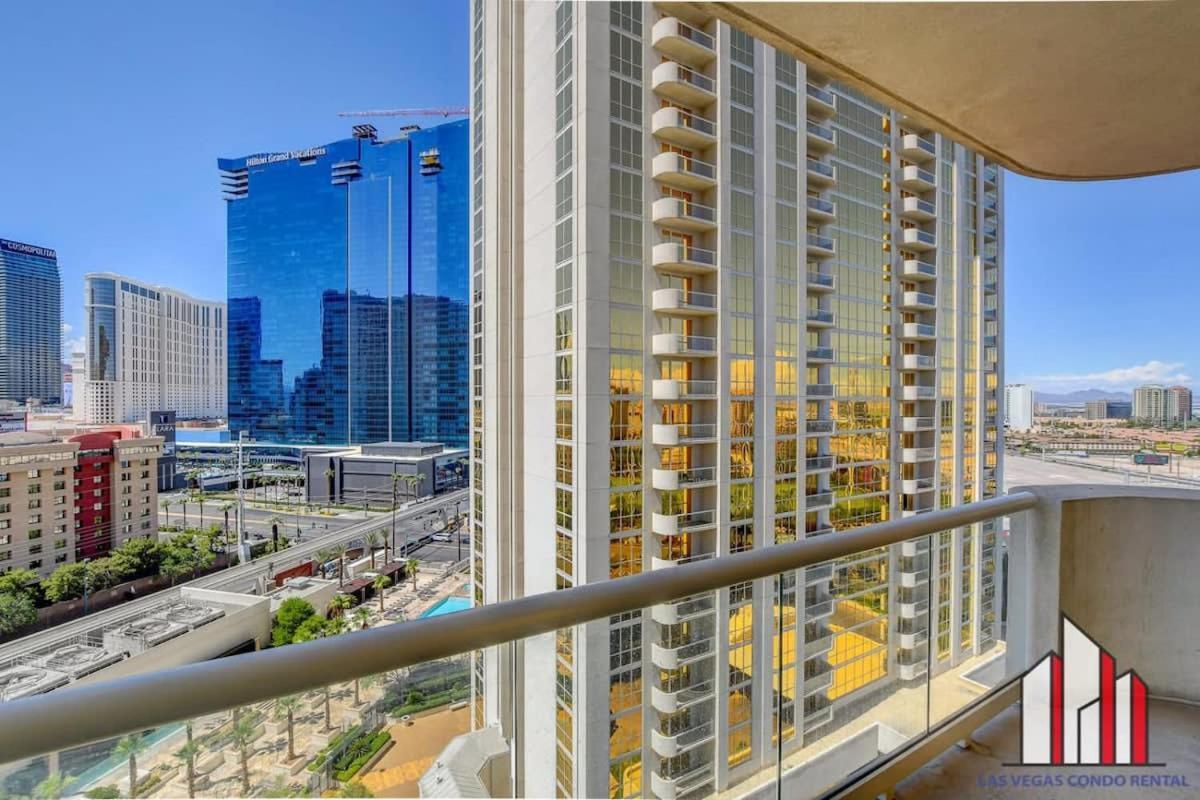 Mgm Signature-10-717 Strip View Balcony Holiday home