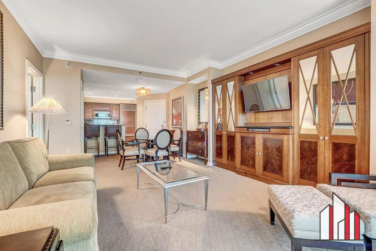 Holiday home Mgm Signature-28-714 1br 2-bath Balcony