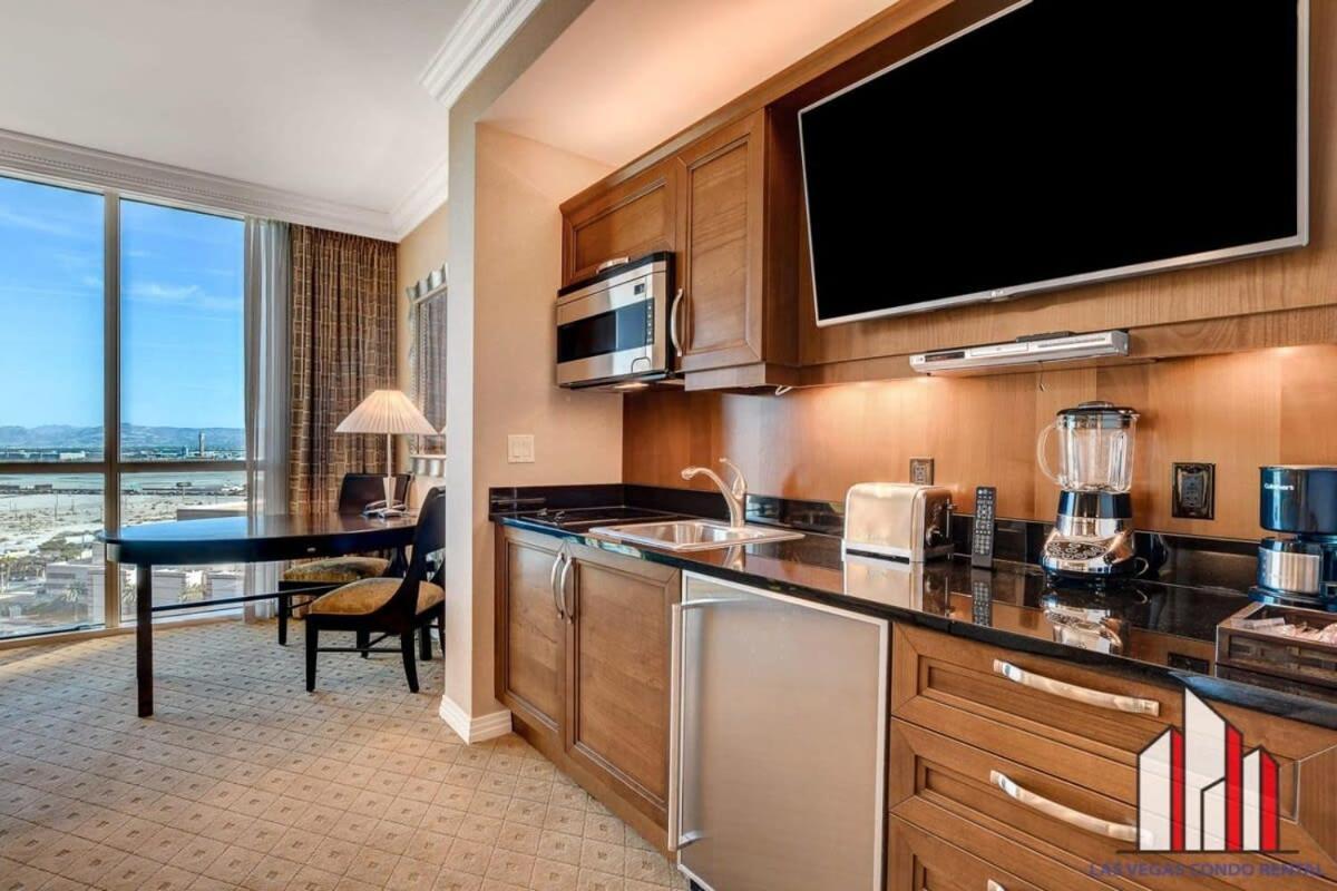 Signature 2br3ba Balcony Combo Units 31-702 And 04 * Las Vegas