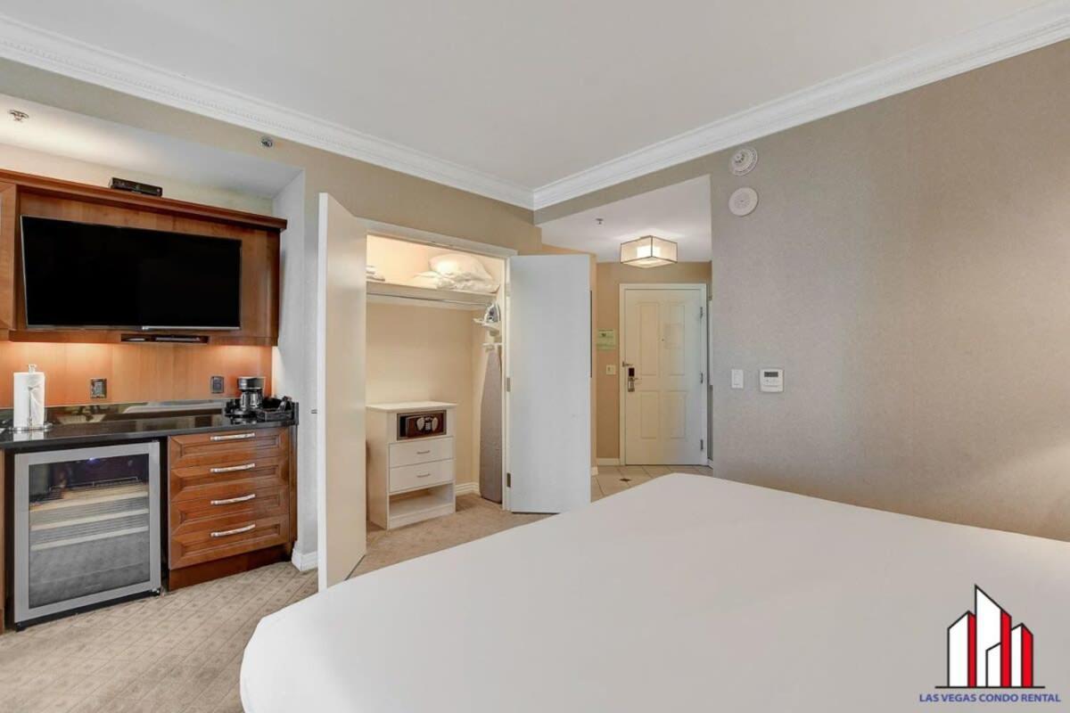 Mgm Signature-15-709 &11 Two Adjacent Units *
