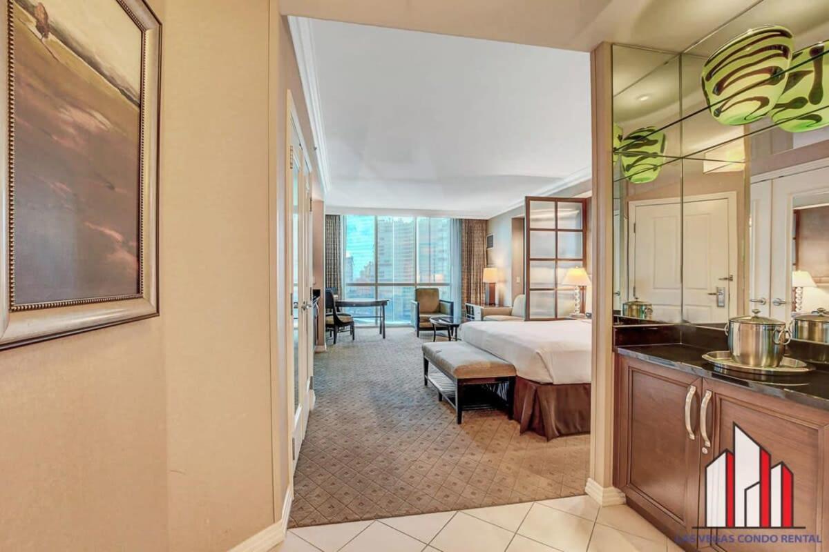 Mgm Signature-15-709 &11 Two Adjacent Units Holiday home *